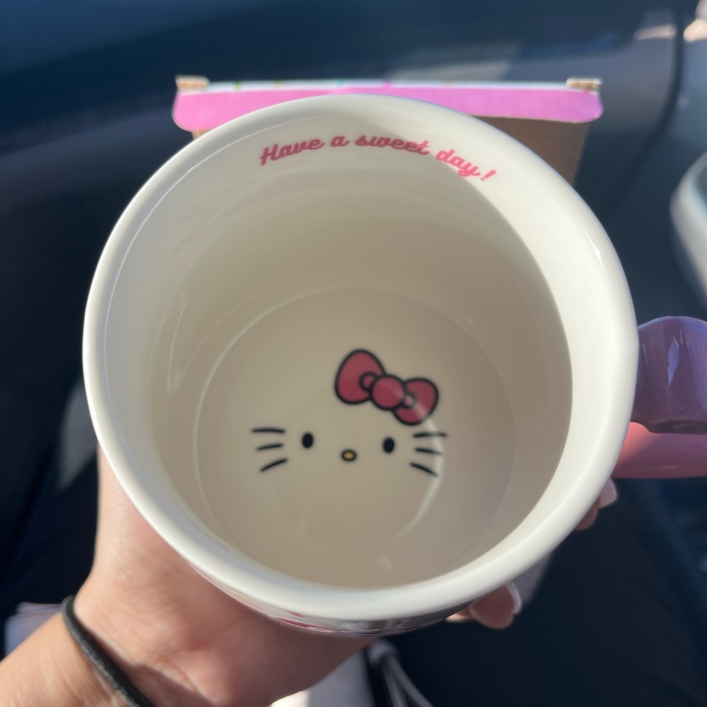 Hello kitty mug - Picture 2 of 4